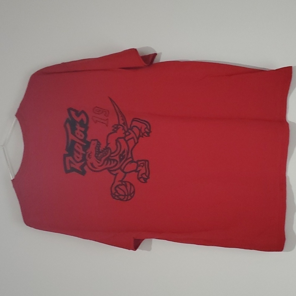 RAPTORS "We the North" Playoffs Game 2 give away tshirt size XL 🏀 - Picture 3 of 4